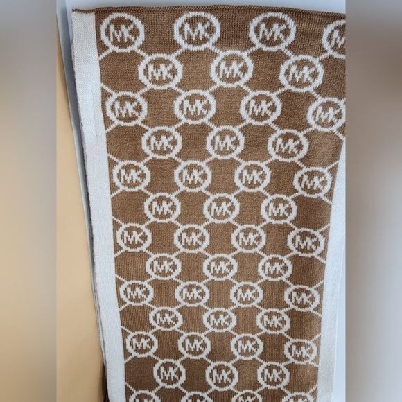 MICHAEL KORS Signature Scarf in UNISEX design NEW! - Picture 2 of 6